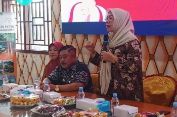 Wabup: Koperasi syariah bebaskan warga Sumbawa Barat dari bank rontok