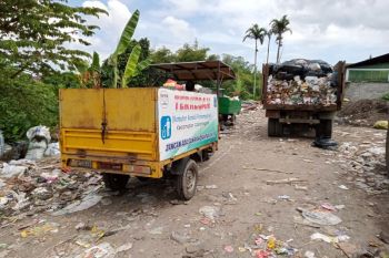 Pemkot Mataram mengkaji pergeseran anggaran untuk operasional sampah