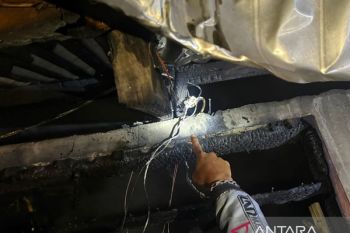 Polres Jayawijaya tangani kebakaran di Jalan JB Wenas Wamena
