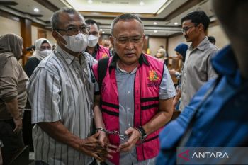 Mantan Dirut Pertamina Patra Niaga jalani sidang vonis terkait korupsi minyak