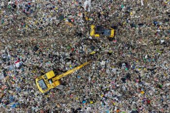 Pemkot Bandung targetkan menyetop "open dumping" ke TPA akhir 2026