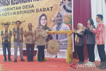 Bupati Kotawaringin Barat: Transaksi non tunai wujudkan pemerintahan desa bersih