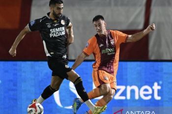 Borneo FC tundukkan Semen Padang 3-0, tempel ketat Persib Bandung