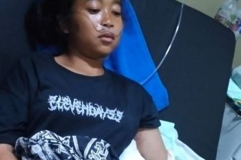 Relawan bantu selamatkan dua warga Badui dari gigitan ular berbisa