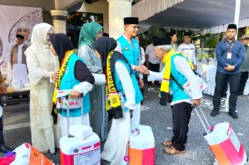 Wali Kota Mataram melepas 393 calon haji Embarkasi Lombok