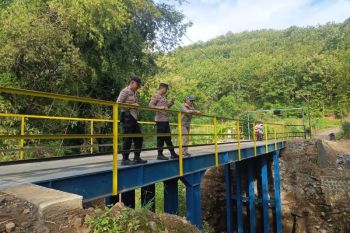 Ponorogo rampungkan jembatan merah putih presisi untuk buka akses desa