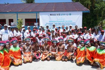 ASDP bersama 14 BUMN bangun perekonomian Raja Ampat agar berkelanjutan