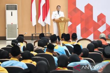 Pemkab Bekasi ingatkan jamaah calon haji jaga kesehatan fisik