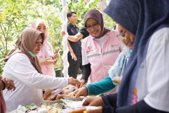 Dorong kemandirian UMKM, PLN NTB perkuat pemberdayaan perempuan Desa Medana