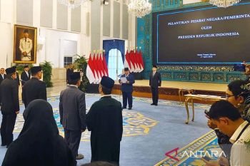 Tokoh buruh Jumhur Hidayat resmi jabat Menteri Lingkungan Hidup