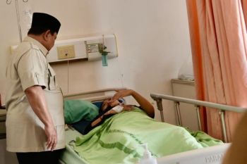 Seskab Teddy: Evakuasi korban tabrakan KA di Bekasi intensif dan cepat