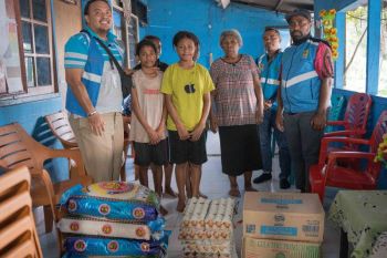 PLN salurkan bantuan gizi bagi panti asuhan dan lansia di Tanah Papua