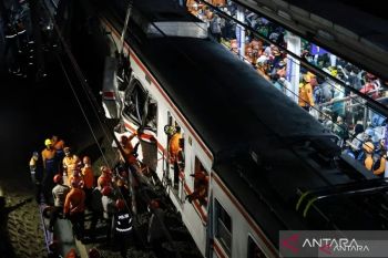 KAI Surabaya batalkan tiga perjalanan KA imbas insiden di Bekasi