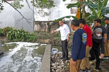 Eri Cahyadi tinjau infrastruktur penanganan banjir