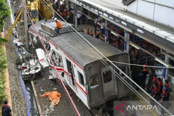 Jumlah korban meninggal akibat kecelakaan kereta di Bekasi Timur menjadi 15 orang