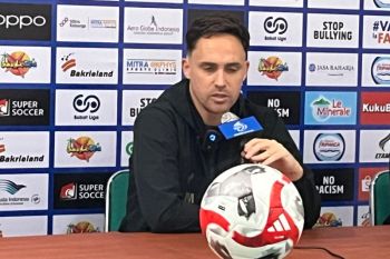 Pelatih Bhayangkara tegaskan siap tampil habis-habisan lawan Persib