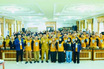 Wabup HSU lepas mahasiswa Uniska teliti pakan ternak