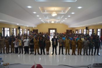 Pemkab hadirkan perizinan daring dukung usaha OAP Puncak Jaya