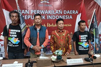 "Long march" relawan pemekaran Brebes Selatan tiba di Semarang