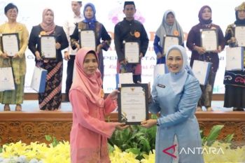 Kaltim beri penghargaan tokoh perempuan wujudkan kesetaraan