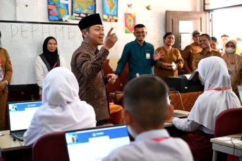 Wamendikdasmen sebut TKA di Medan latih literasi-integritas murid