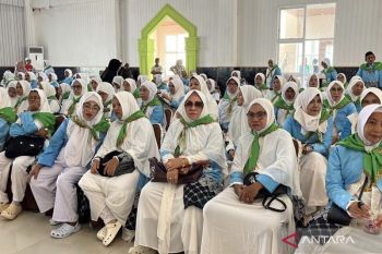 Pemkot Kendari lepas keberangkatan 546 calon haji ke Tanah Suci