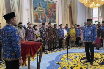 Ahmad Aziz Setia Ade Putra resmi jabat Pj Sekda Kota Cilegon