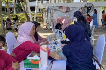 Pemkot Batam deteksi dini kanker serviks melalui tes IVA secara massal