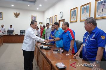 Pemprov Kalbar komitmen dukung kepastian status dan karier pekerja