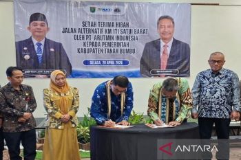 Pemkab Tanah Bumbu terima hibah jalan dari PT Arutmin Indonesia
