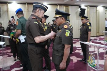 Zullikar Tanjung Resmi Jabat Kajati Sulteng