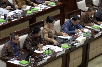 OJK ungkap realisasi kredit program pemerintah untuk MBG hingga Kopdes