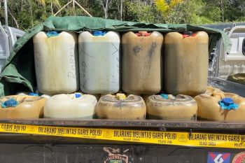 Polda Kepri bongkar kasus distribusi ilegal BBM subsidi di Batam