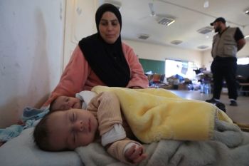Kisah ibu di Lebanon, lahirkan bayi kembar prematur di pengungsian