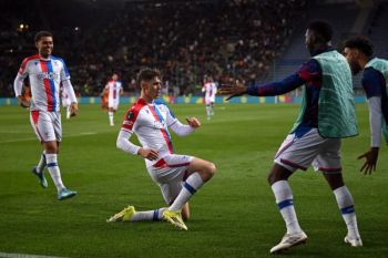 Palace dan Rayo menang di leg pertama semifinal 3-1