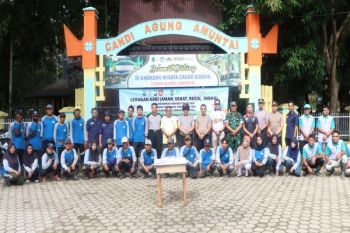 Peringati May Day di HSU, pekerja gelar aksi bersih di Candi Agung