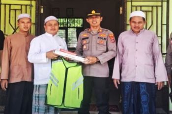 Polsek Jorong perkuat patuh lalu lintas di lingkungan pesantren