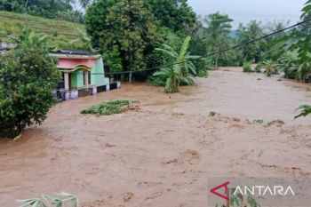 Banjir Bandang Susulan di Mande: Baru Pulang, Warga Terpaksa Mengungsi Lagi!