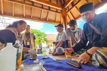 Pedagang bakulan Pasar Duman dirawat di RSUP NTB, keluarga kebingungan biaya