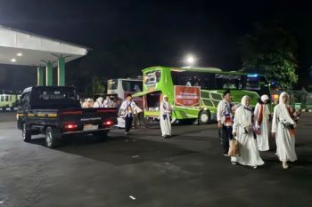 Calon haji Kapuas berangkat ke Tanah Suci melalui Embarkasi Banjarmasin