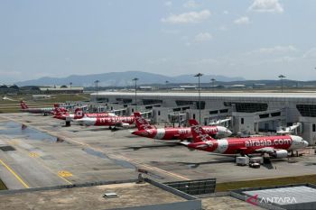Dua WNA jatuh dari balkon bandara Kuala Lumpur