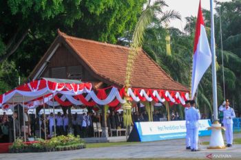 Mendikdasmen pimpin upacara Hardiknas 2026 di Banyuwangi