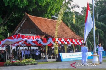 Mendikdasmen pimpin upacara Hardiknas 2026 di Banyuwangi