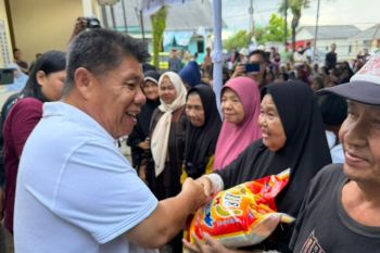 Gubernur Babel salurkan 2.185 ton beras peringati setahun kepemimpinan