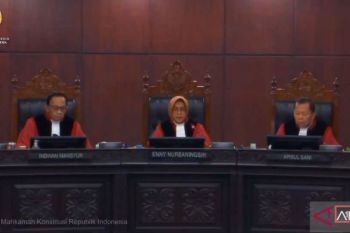 MK gelar sidang pendahuluan uji materi UU Parpol oleh PBB