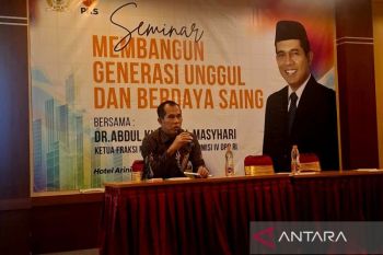 Abdul Kharis sebut Indonesia butuh generasi pintar sekaligus berakhlak