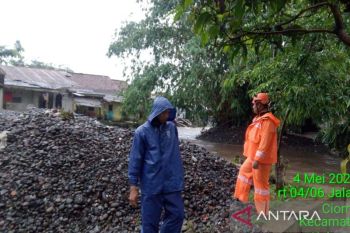 Banjir di Ciomas Bogor rendam 30 rumah warga