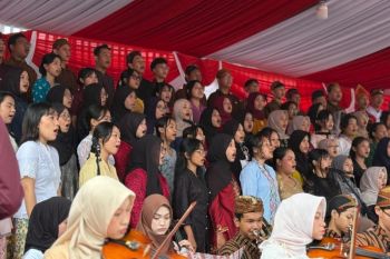 SMAMX tampilkan orkestra pada Hardiknas dan Milad ke-12