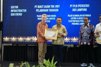 PLN raih penghargaan dalam Executive Forum, bukti keandalan listrik hingga pelosok desa