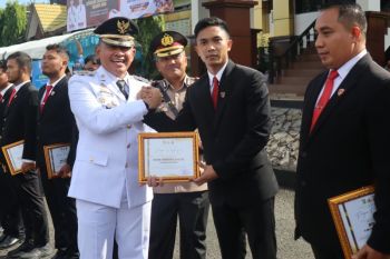Pemkab berikan penghargaan ke Polres Tala atas pengungkapan 1,8 Kg narkotika